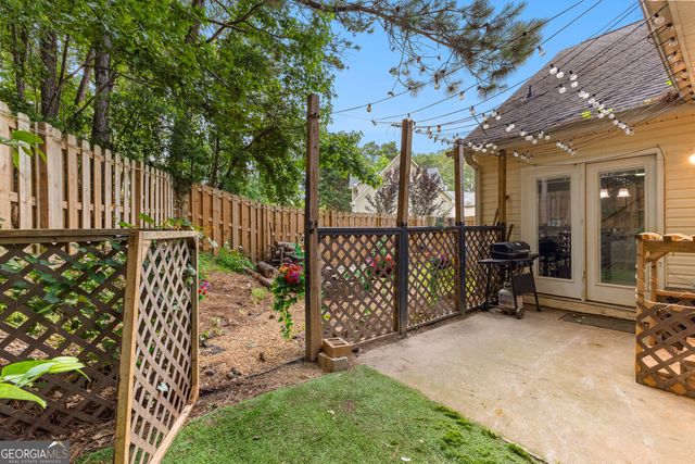 11765 Fairway Overlook, Fayetteville, GA 30215