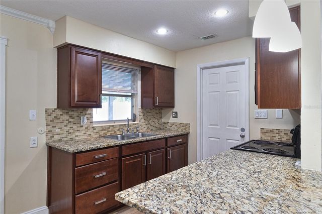 831 LAKESIDE DRIVE, Largo, FL 33778