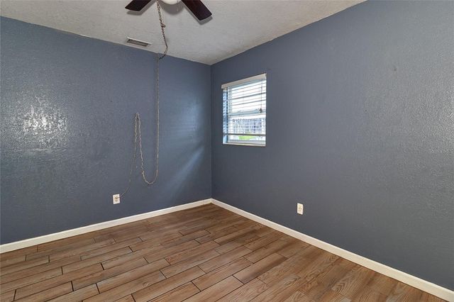 831 LAKESIDE DRIVE, Largo, FL 33778