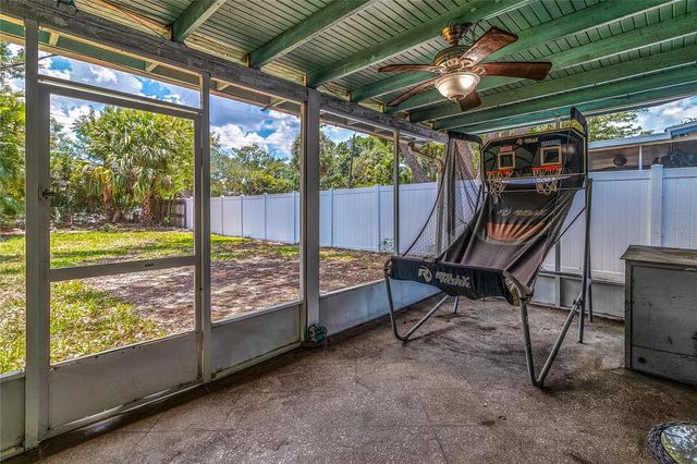 831 LAKESIDE DRIVE, Largo, FL 33778