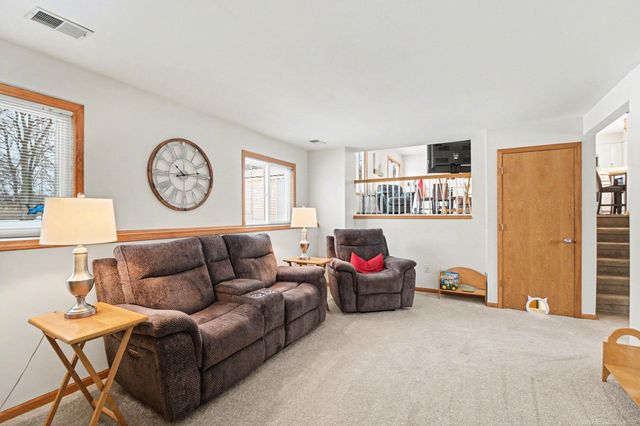 968 Trombley Drive, Troy, MI 48083