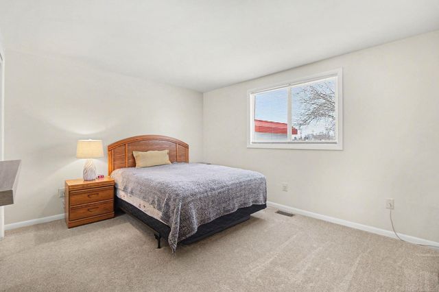 968 Trombley Drive, Troy, MI 48083