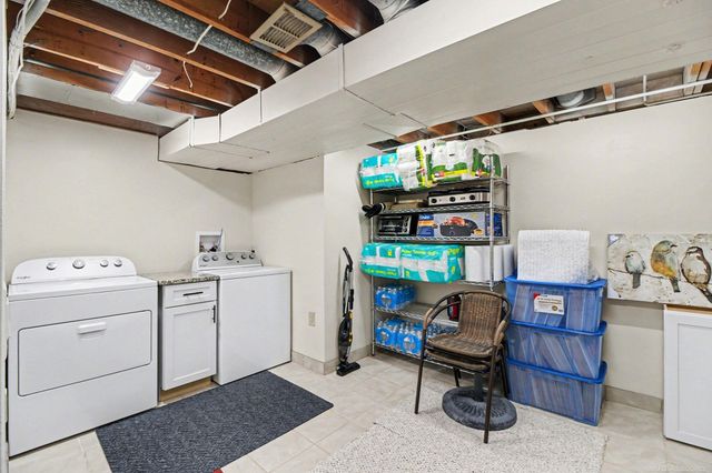 968 Trombley Drive, Troy, MI 48083