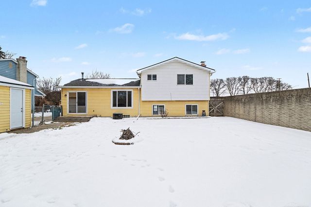 968 Trombley Drive, Troy, MI 48083