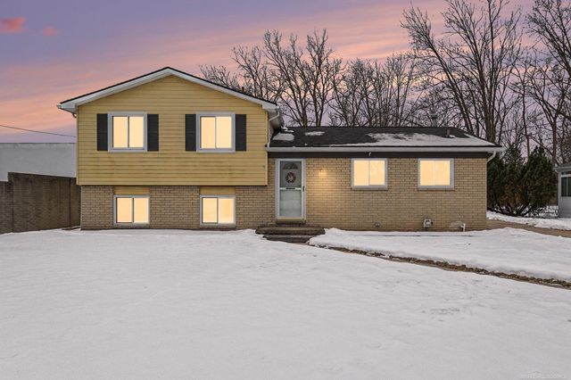 968 Trombley Drive, Troy, MI 48083