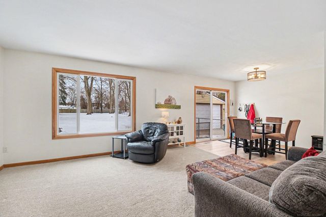 968 Trombley Drive, Troy, MI 48083