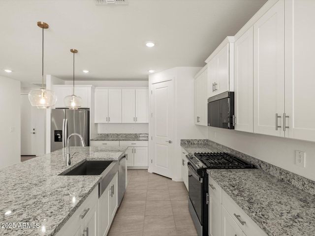 37445 W SAN ILDEFANSO Avenue, Maricopa, AZ 85138