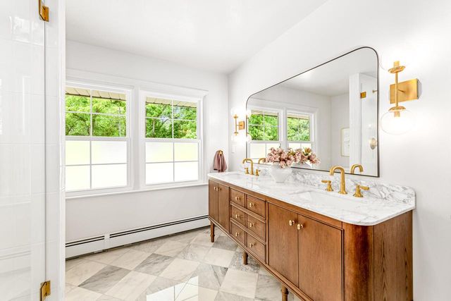 2355 N 147th STREET, Brookfield, WI 53005