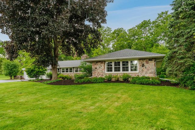 2355 N 147th STREET, Brookfield, WI 53005