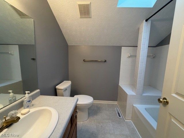 5630 Dorrington Avenue NE, Canton, OH 44721