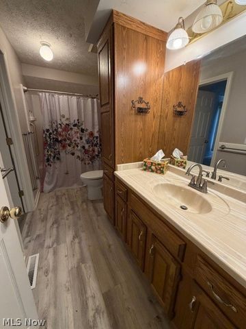 5630 Dorrington Avenue NE, Canton, OH 44721