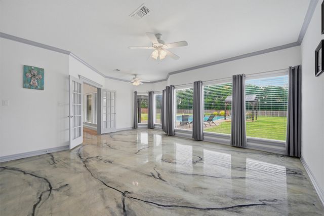 3111 Briarcliff Circle, Gainesville, TX 76240