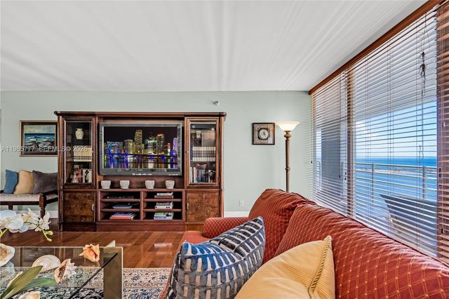 2025 Brickell Ave 1703, Miami, FL 33129