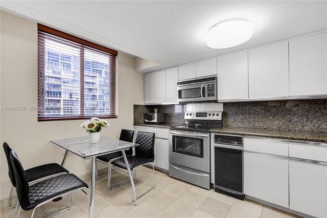 2025 Brickell Ave 1703, Miami, FL 33129