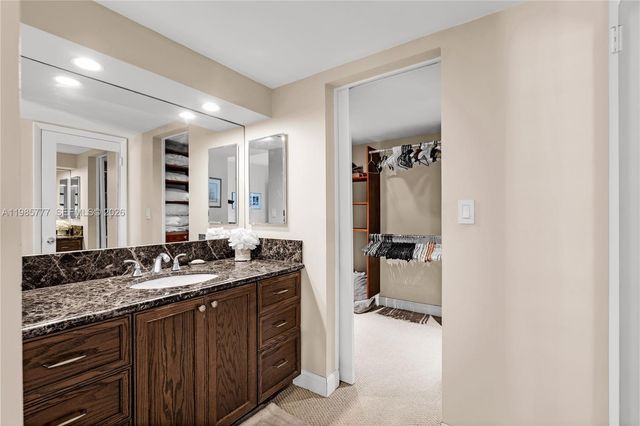 2025 Brickell Ave 1703, Miami, FL 33129