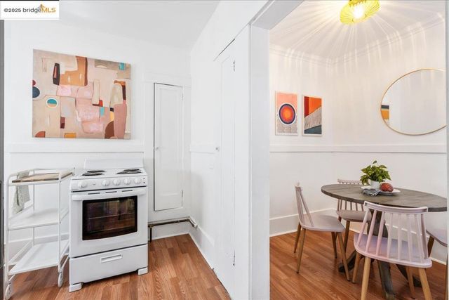 1600 E 21St St, Oakland, CA 94606