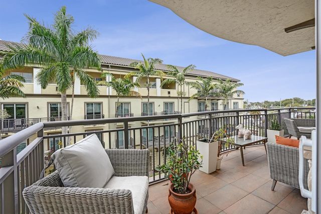 2617 NE 14th Avenue 304, Wilton Manors, FL 33334