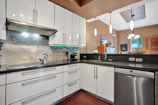 2617 NE 14th Avenue 304, Wilton Manors, FL 33334