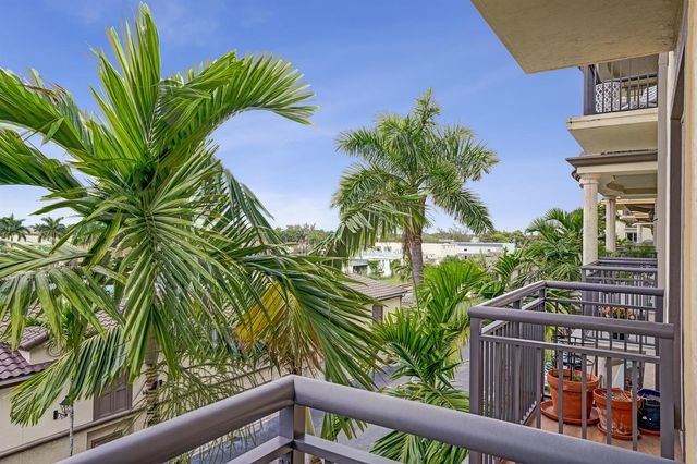 2617 NE 14th Avenue 304, Wilton Manors, FL 33334