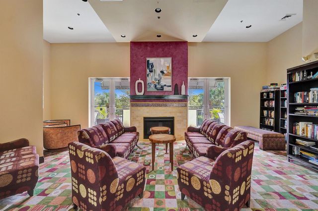 2617 NE 14th Avenue 304, Wilton Manors, FL 33334