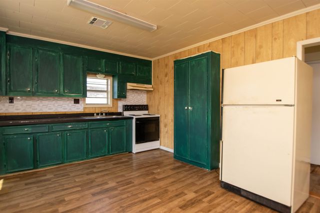 417 Leona Street, Morgan City, LA 70380