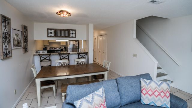 6215 Thomas Drive UNIT 107, Panama City Beach, FL 32408