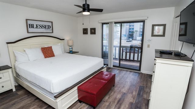 6215 Thomas Drive UNIT 107, Panama City Beach, FL 32408