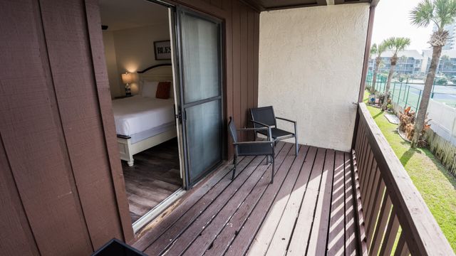 6215 Thomas Drive UNIT 107, Panama City Beach, FL 32408