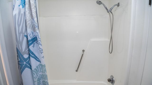 6215 Thomas Drive UNIT 107, Panama City Beach, FL 32408