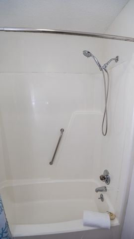 6215 Thomas Drive UNIT 107, Panama City Beach, FL 32408