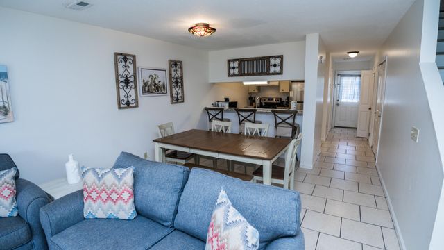 6215 Thomas Drive UNIT 107, Panama City Beach, FL 32408