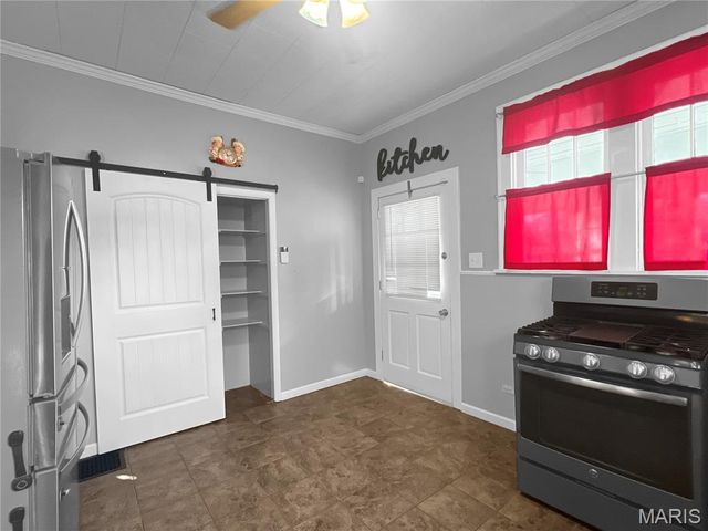 400 Rebecca Avenue, Collinsville, IL 62234