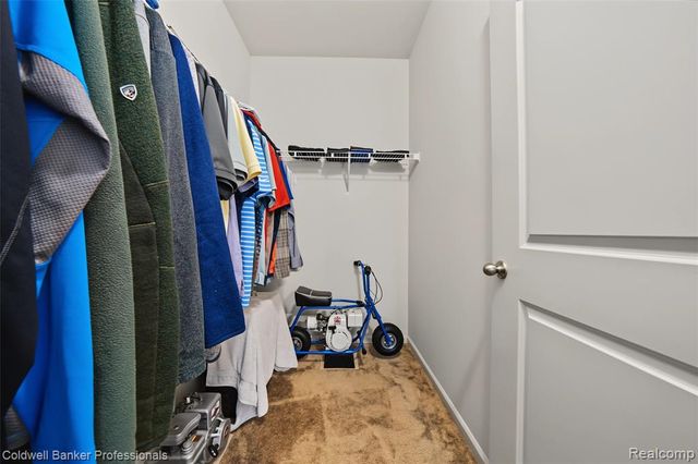 22026 Andover Drive, Macomb, MI 48042