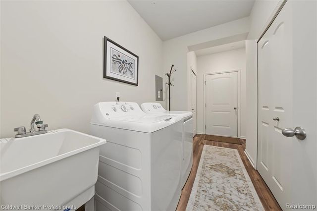 22026 Andover Drive, Macomb, MI 48042