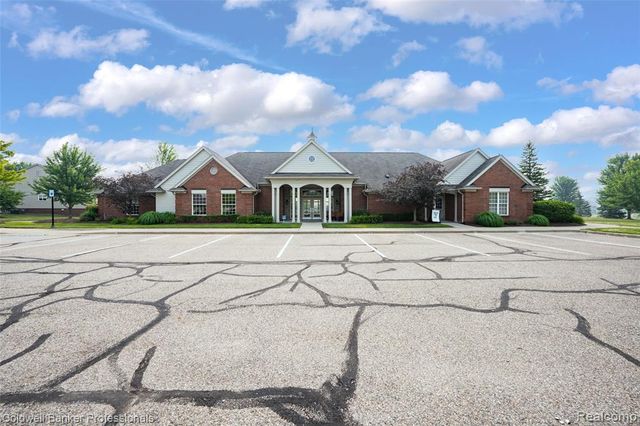 22026 Andover Drive, Macomb, MI 48042