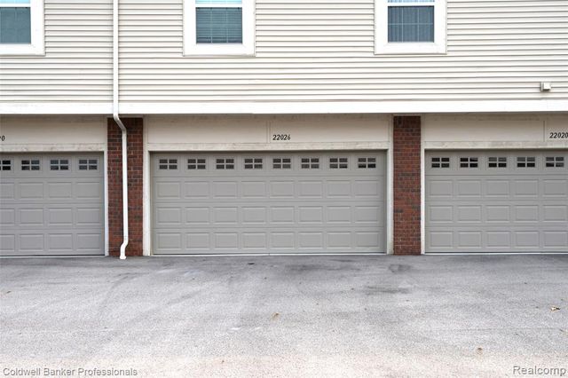 22026 Andover Drive, Macomb, MI 48042