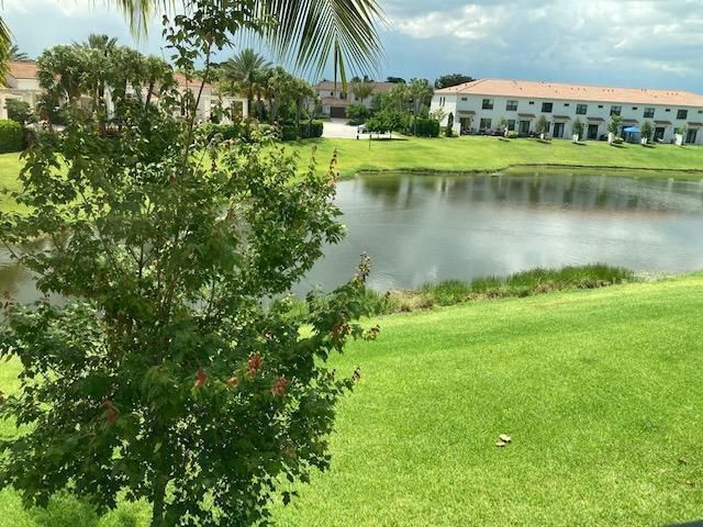 10199 Akenside Drive, Boca Raton, FL 33428