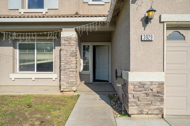 3929 Mira Sol Dr, Ceres, CA 95307