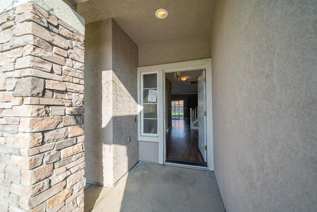 3929 Mira Sol Dr, Ceres, CA 95307