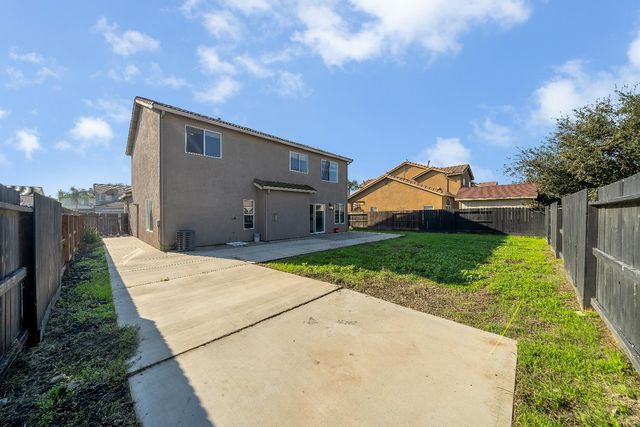 3929 Mira Sol Dr, Ceres, CA 95307