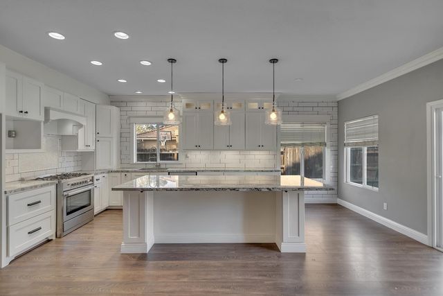 3929 Mira Sol Dr, Ceres, CA 95307