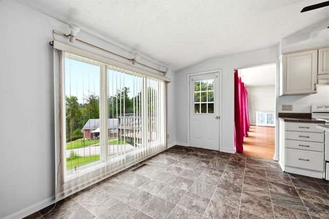 2 Hamill Road, Huntington, WV 25701