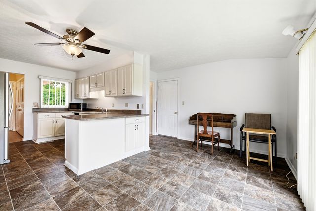2 Hamill Road, Huntington, WV 25701