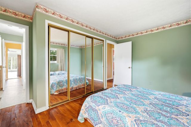 2 Hamill Road, Huntington, WV 25701