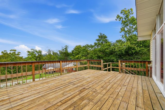 2 Hamill Road, Huntington, WV 25701