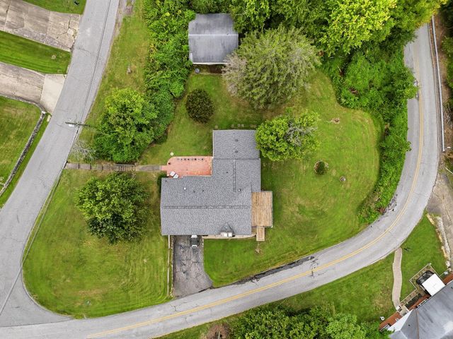2 Hamill Road, Huntington, WV 25701