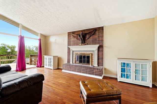 2 Hamill Road, Huntington, WV 25701