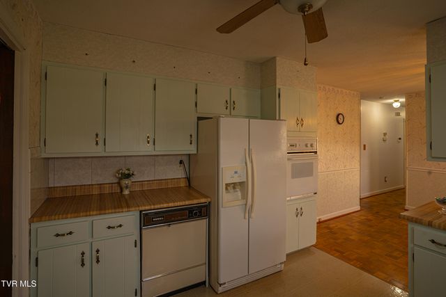 111 Fairlawn Drive, Johnson City, TN 37601