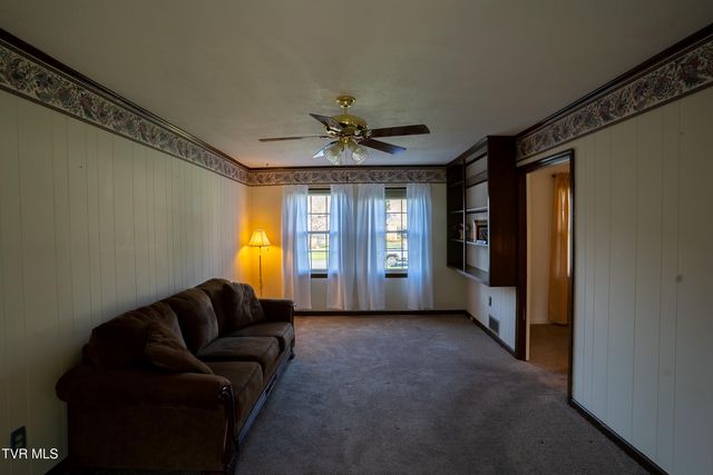 111 Fairlawn Drive, Johnson City, TN 37601