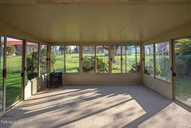 111 Fairlawn Drive, Johnson City, TN 37601